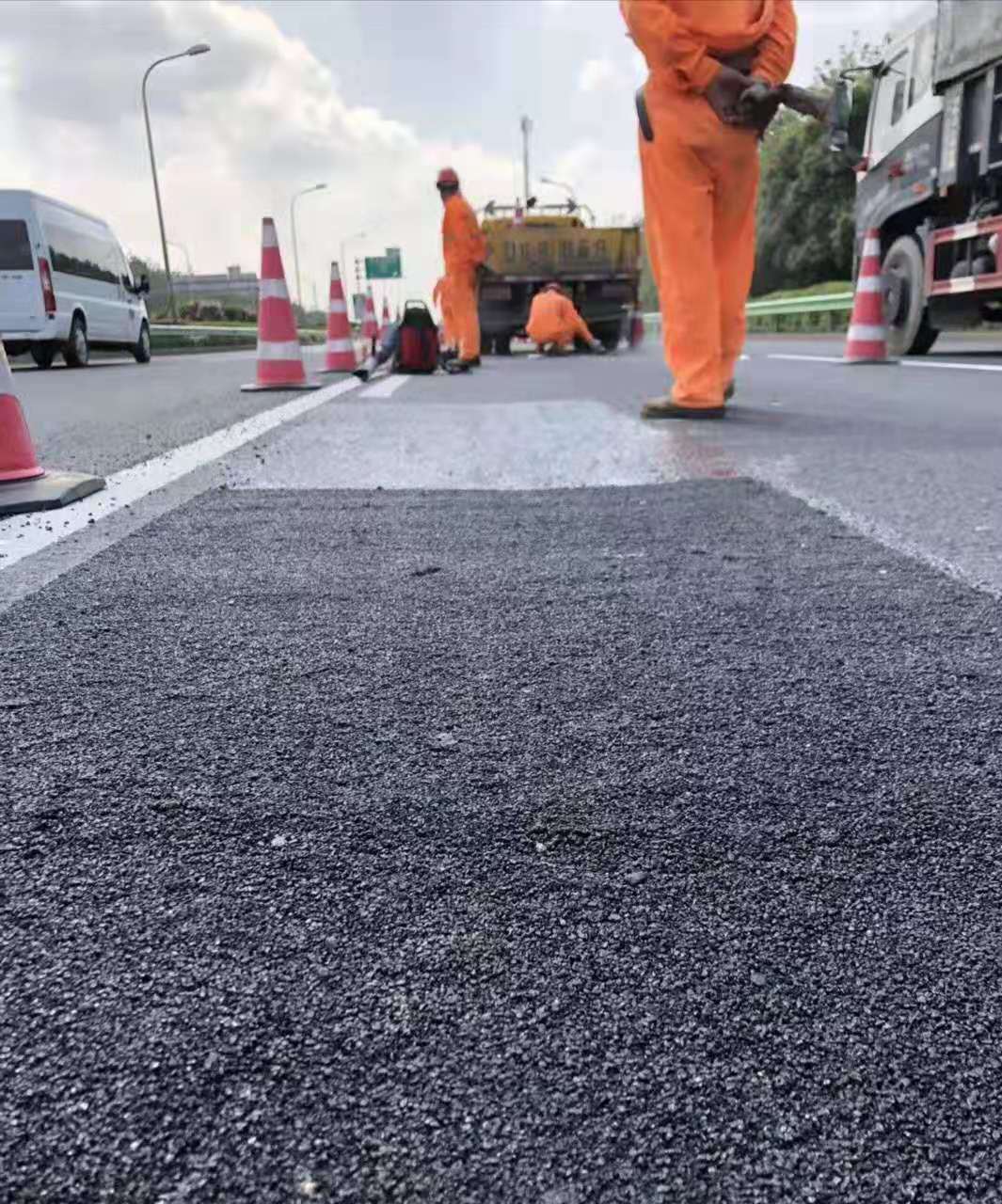 道路冷補(bǔ)料產(chǎn)生凹陷，是什么原因?qū)е碌模? title=
