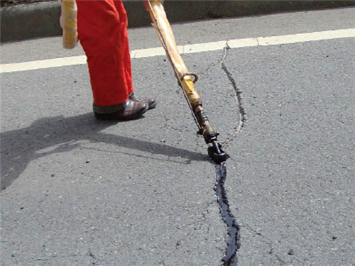 什么樣的道路灌縫膠才算經(jīng)濟(jì)型道路養(yǎng)護(hù)材料